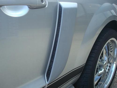 05-09 Mustang GT/V6 Side Scoops ABS PLASTIC (Paint Options)